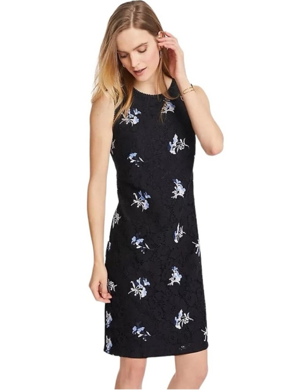 NWTAnn Taylor Black Lace Shift Dress with Embroidered Flowers Size 6P